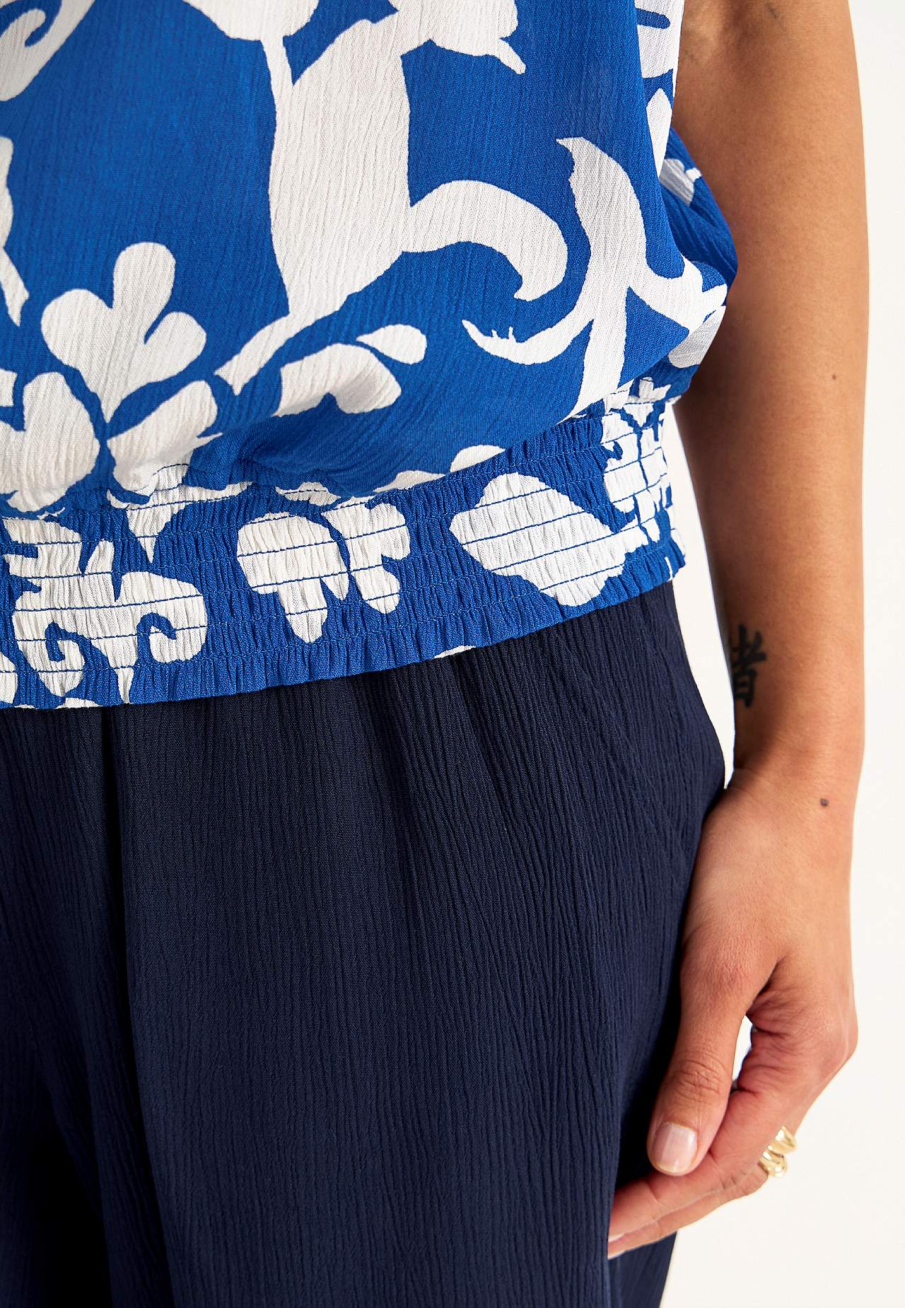 Bluse aus Viskose-Krepp