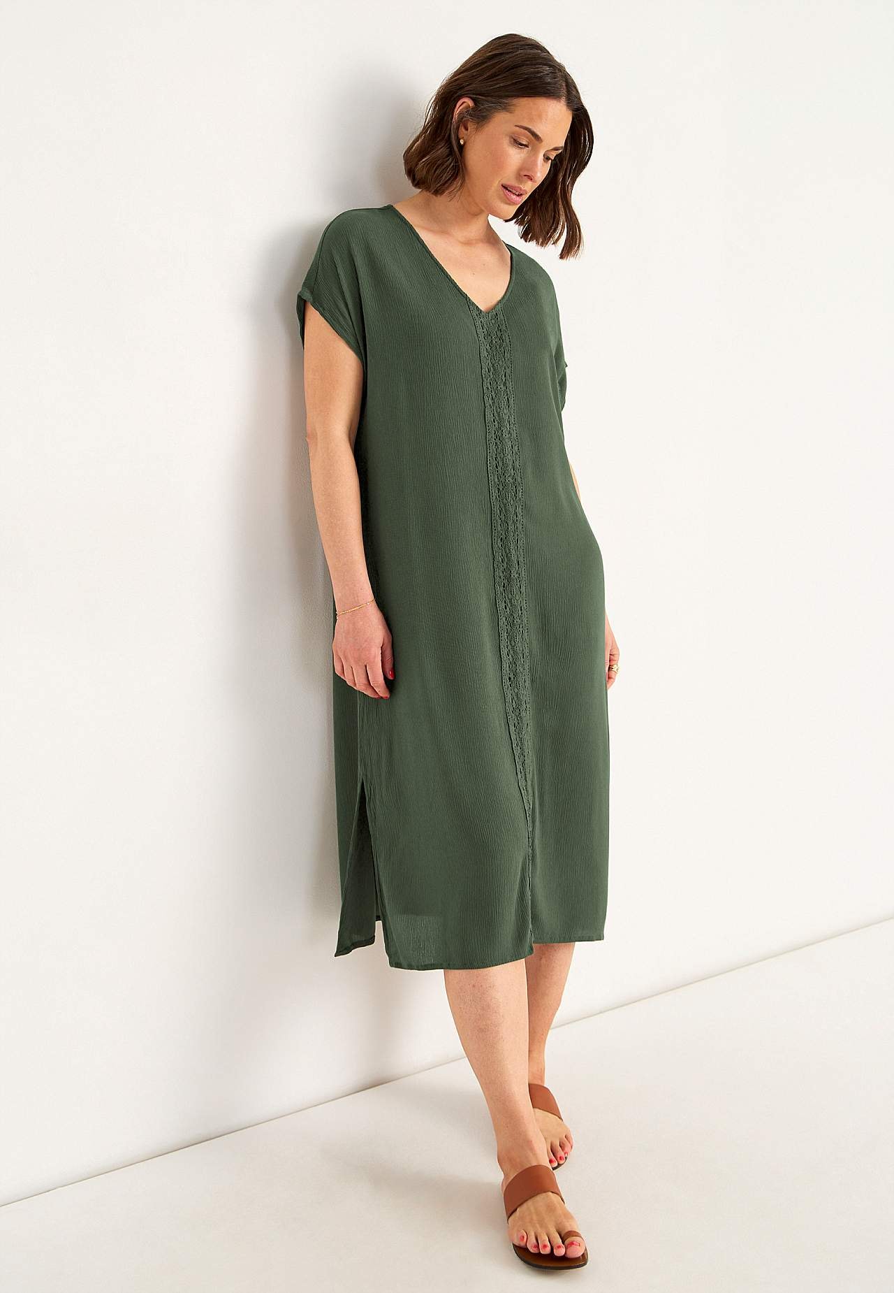 Kleid aus Krepp mit Taschen