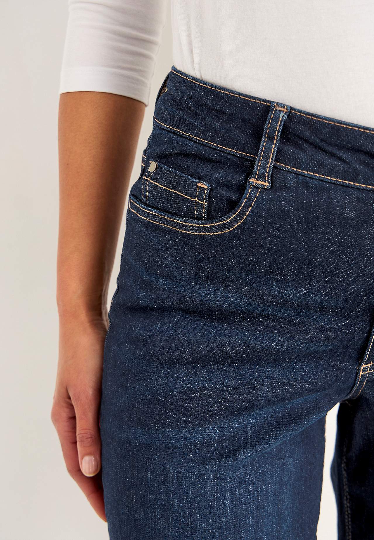 Breite, lange Jeans mit hoher Taille
