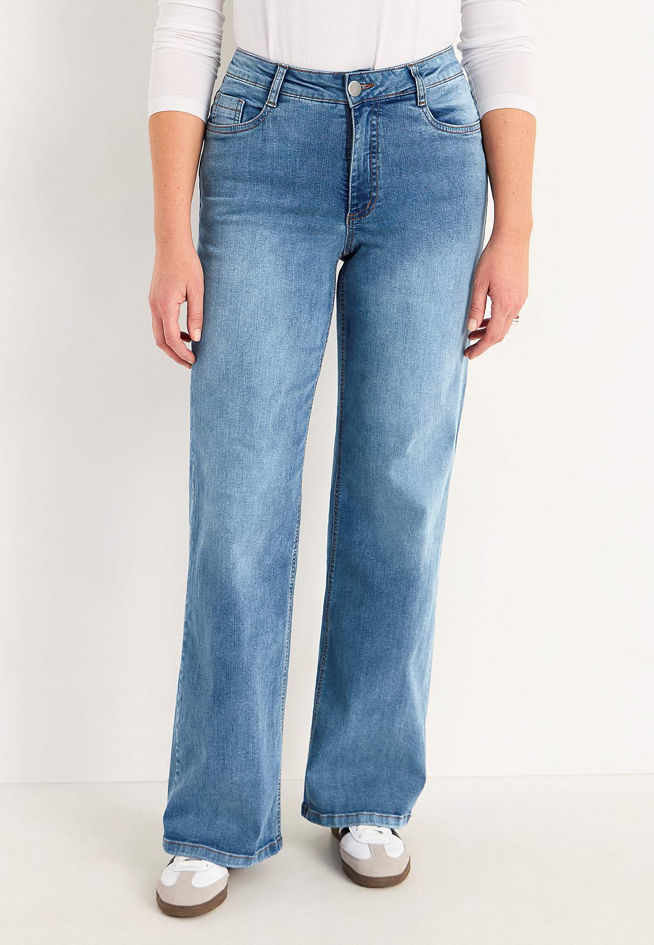 Breite, lange Jeans mit hoher Taille