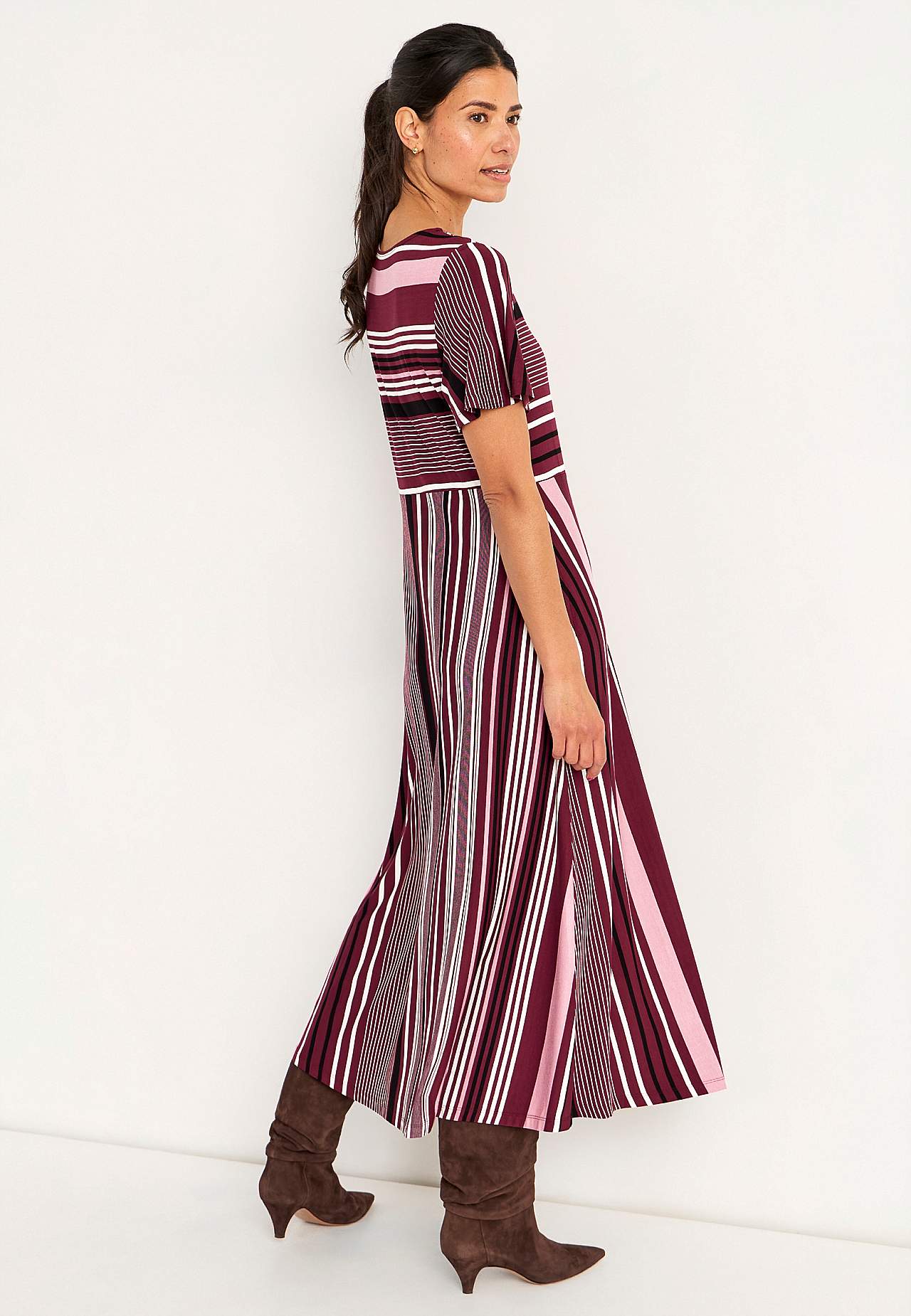 Gemustertes Viskosekleid