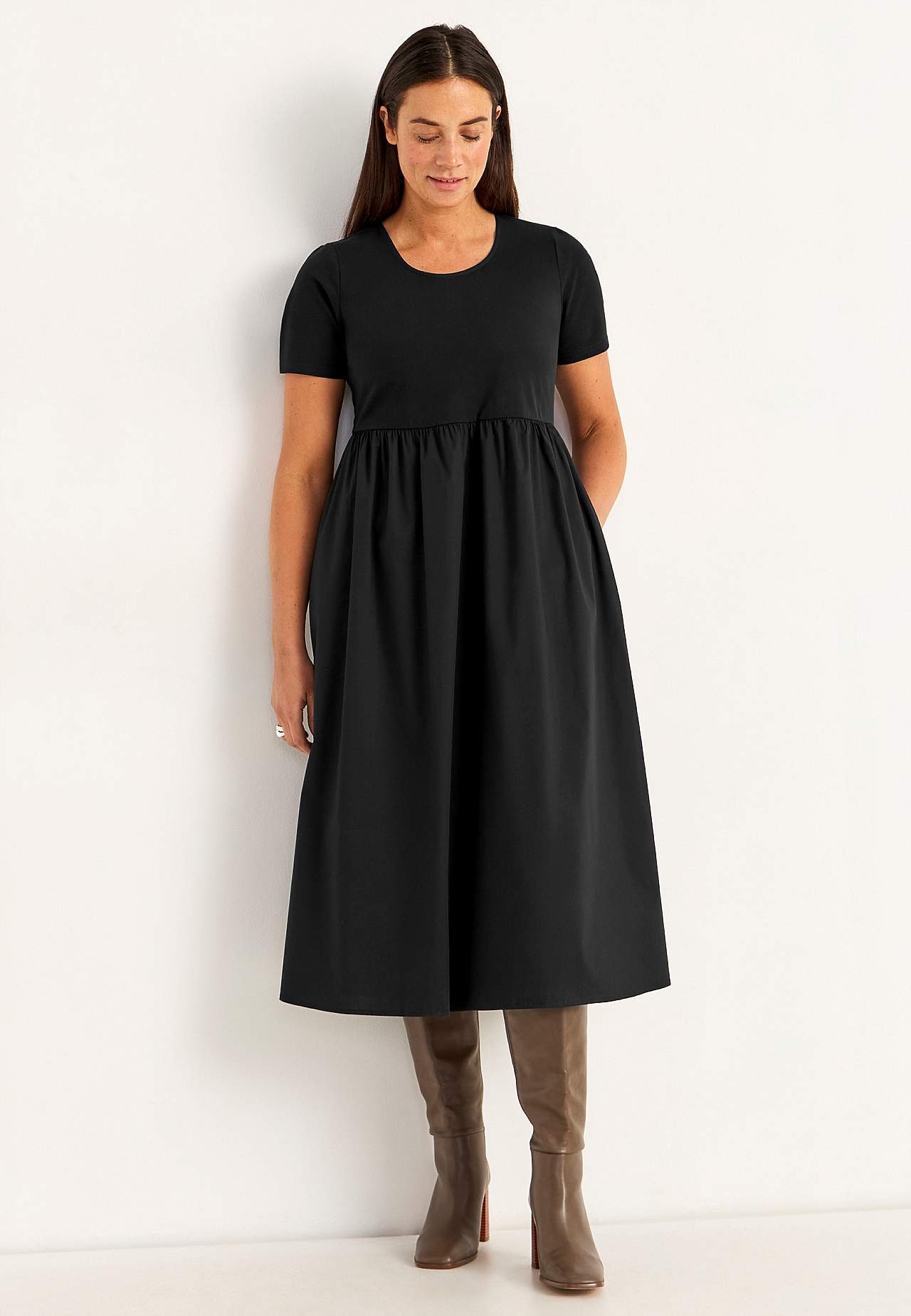 Kleid aus Popeline und Trikot