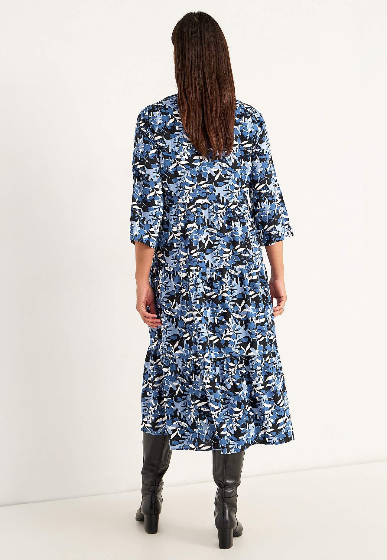 Kleid mit Volants