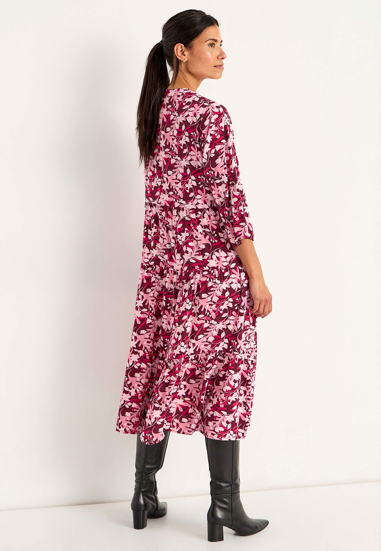 Kleid mit Volants