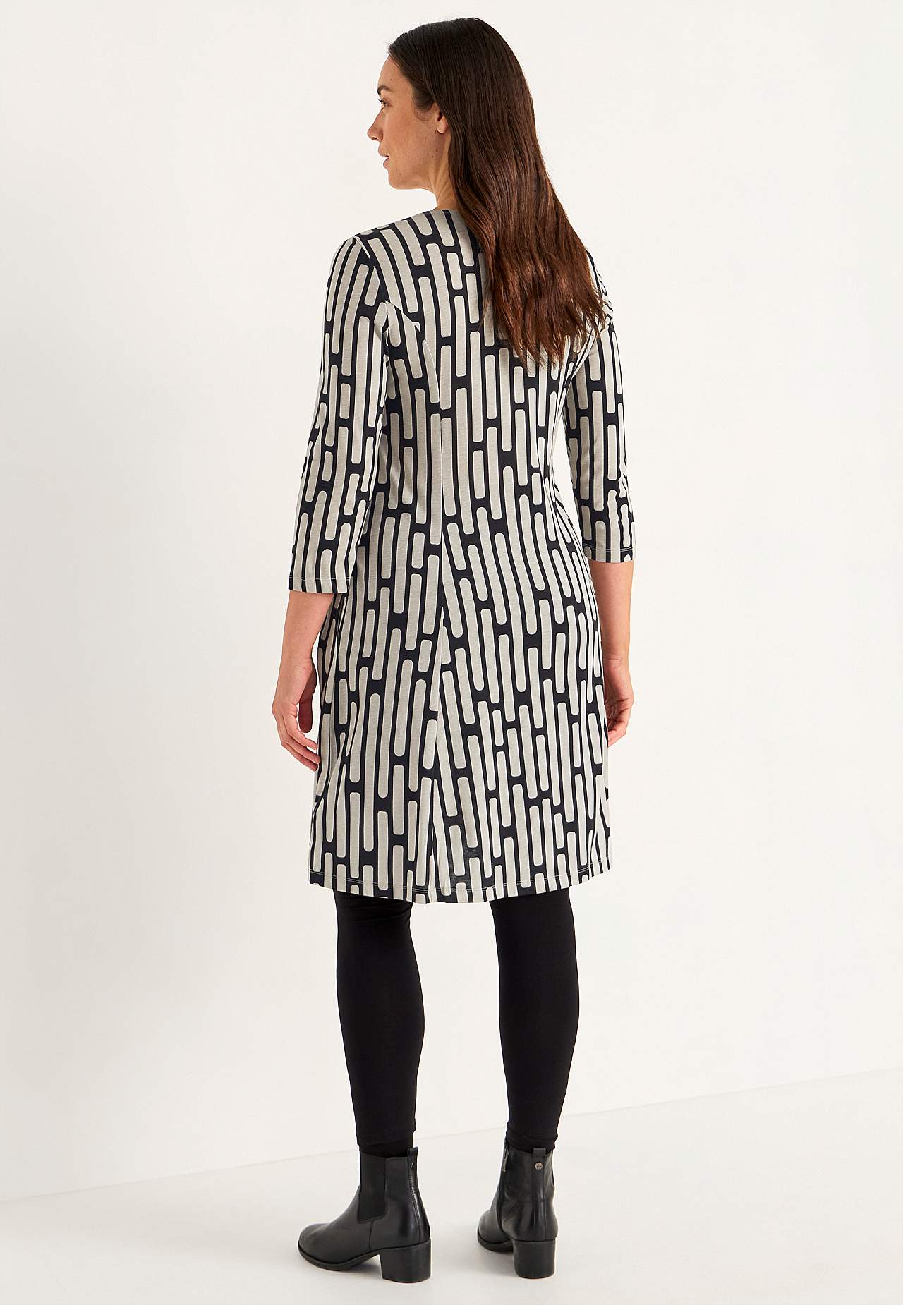 Gemustertes Jerseykleid mit Taschen
