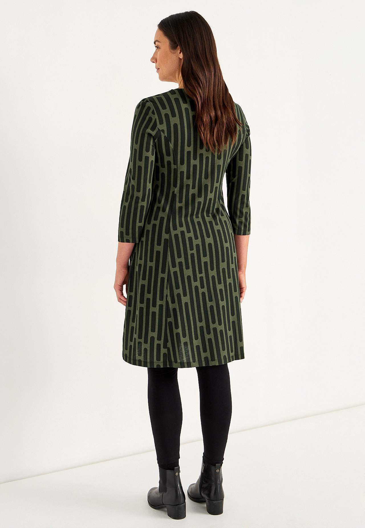 Gemustertes Jerseykleid mit Taschen