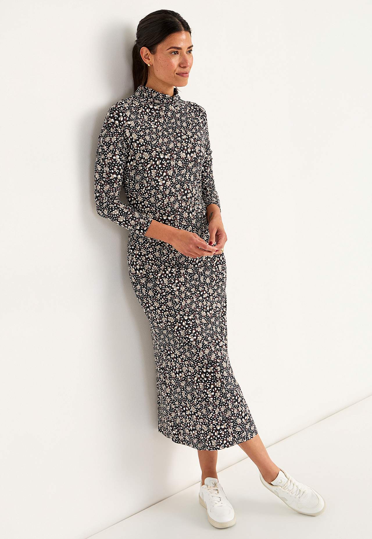 Tailliertes Jerseykleid