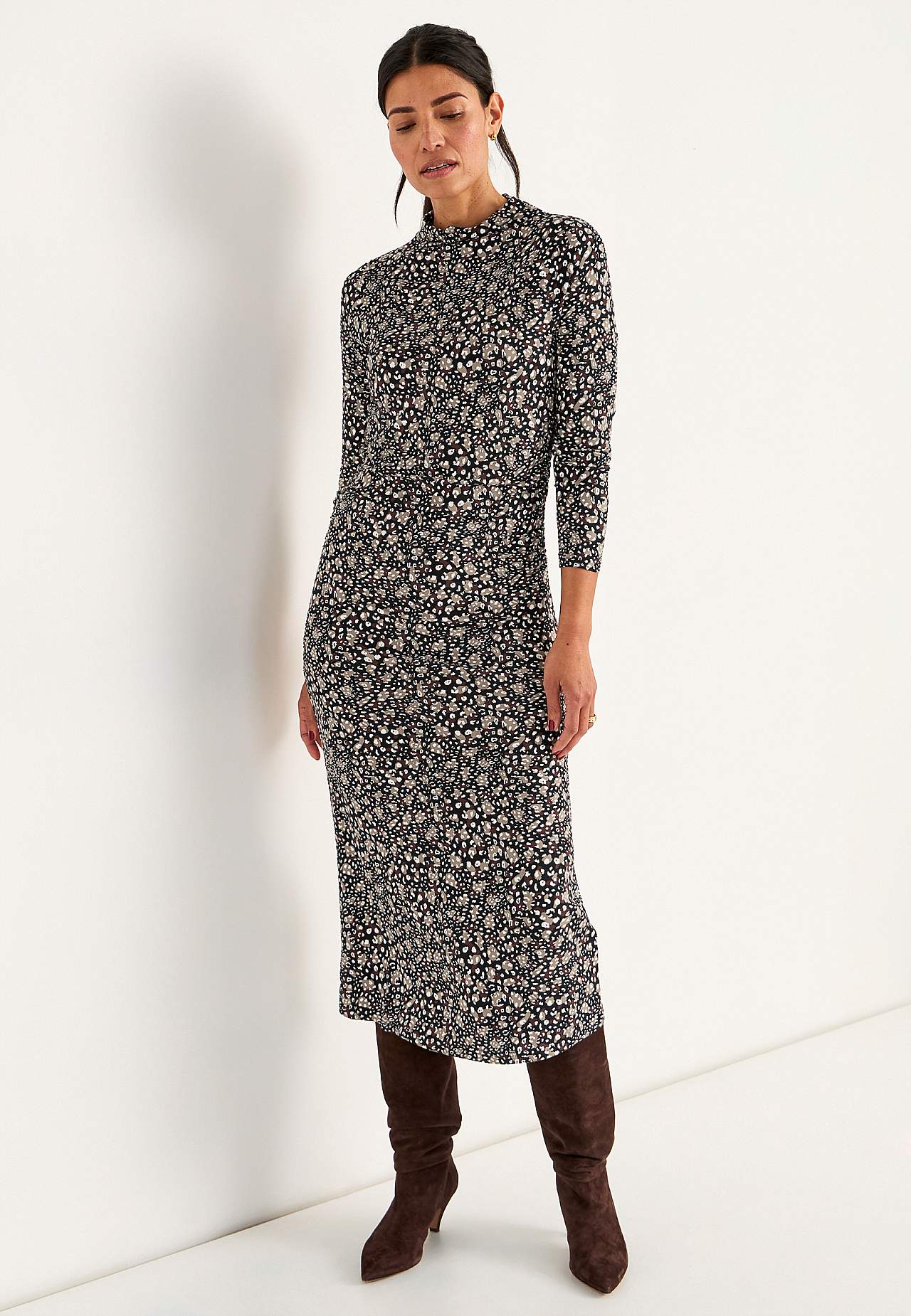 Tailliertes Jerseykleid