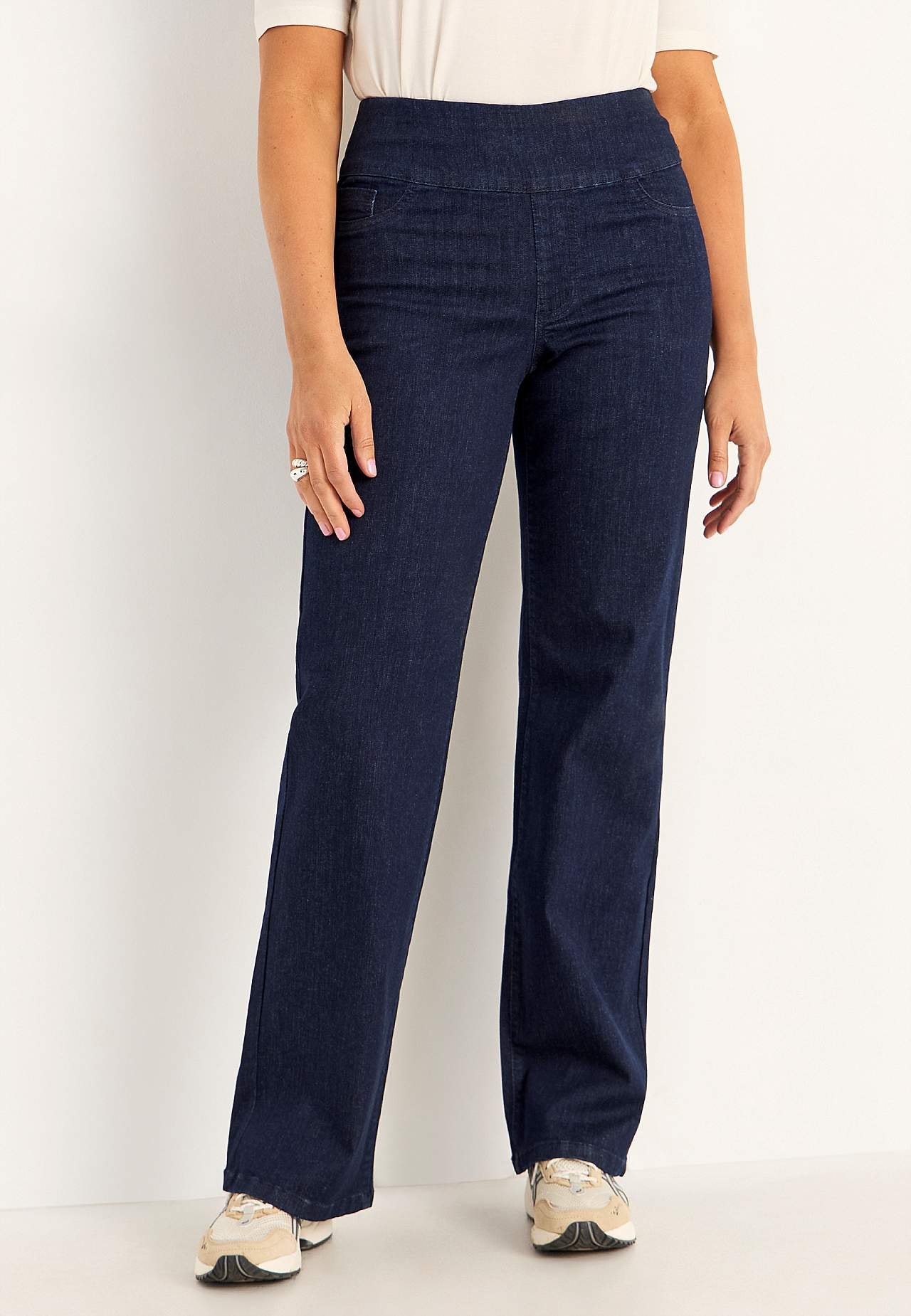 Jeans mit hohem elastischem Bund