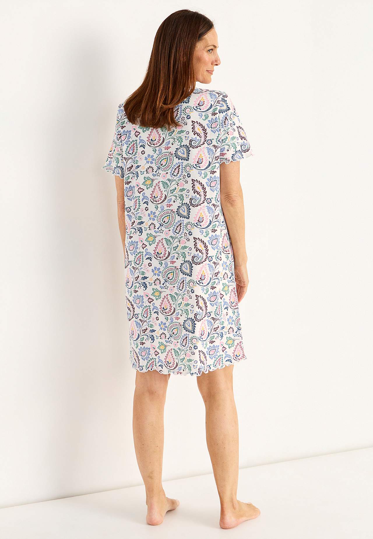 Gemustertes Nachtkleid