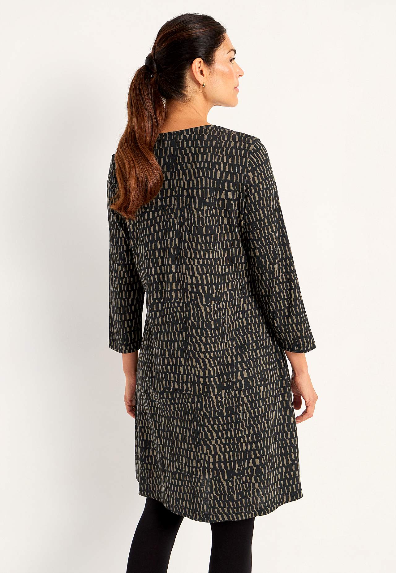 Jerseykleid mit einem V-Ausschnitt