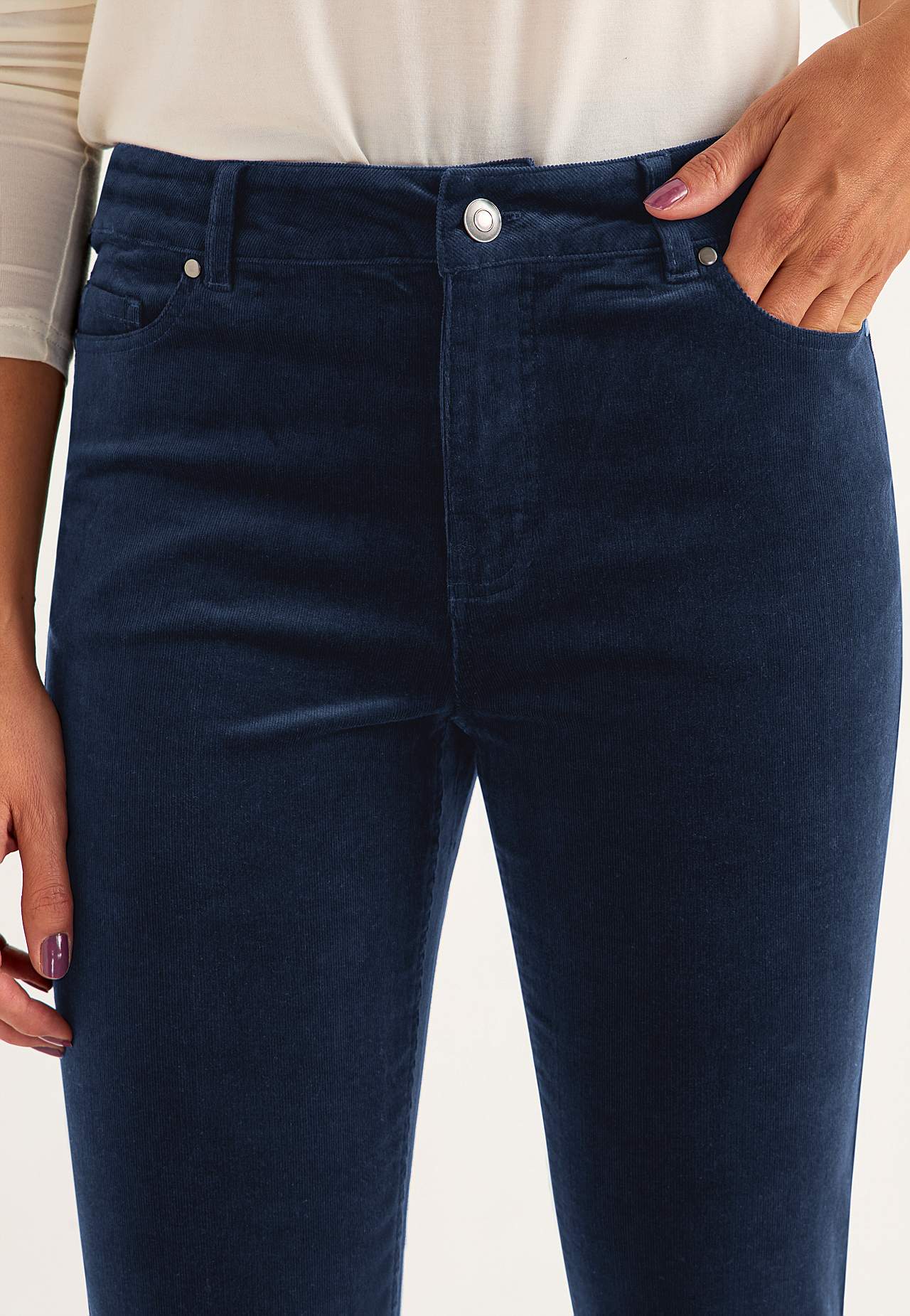 Elastische Kordhose mit geraden Beinen