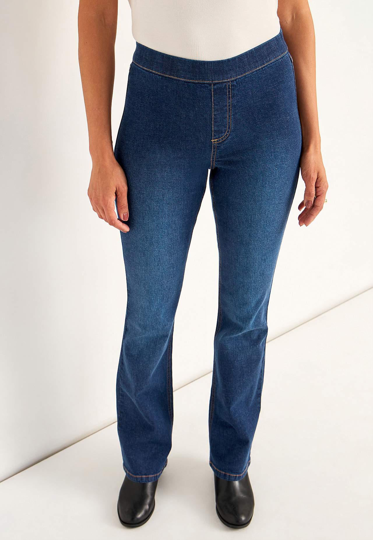Elastische Jeggings mit Bootcut-Schnitt