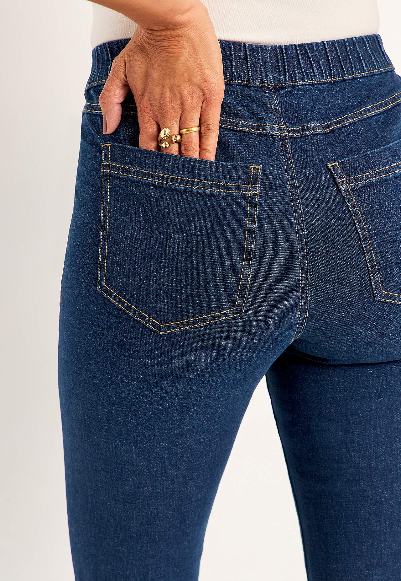 Elastische Jeggings mit Bootcut-Schnitt
