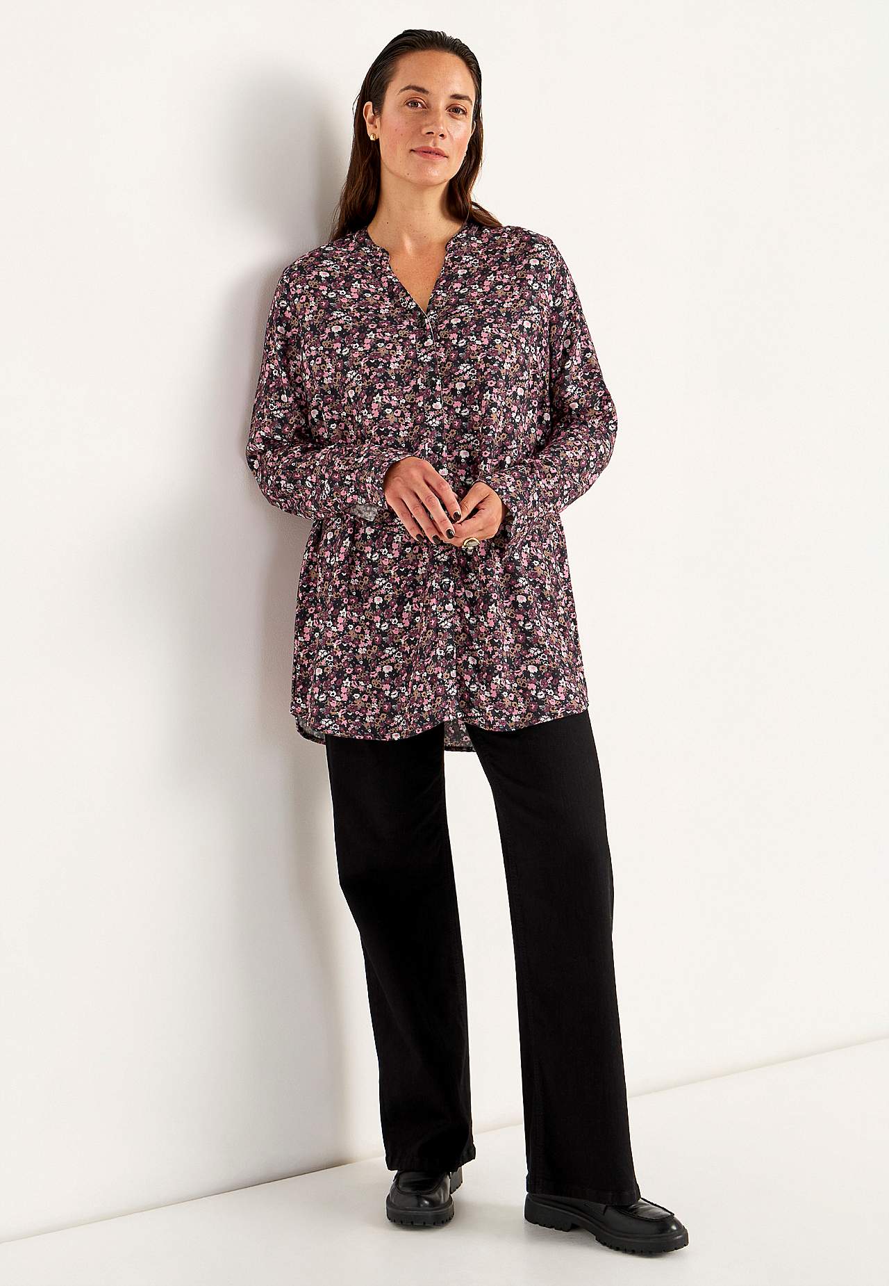 Gewebte Tunika mit Knöpfen