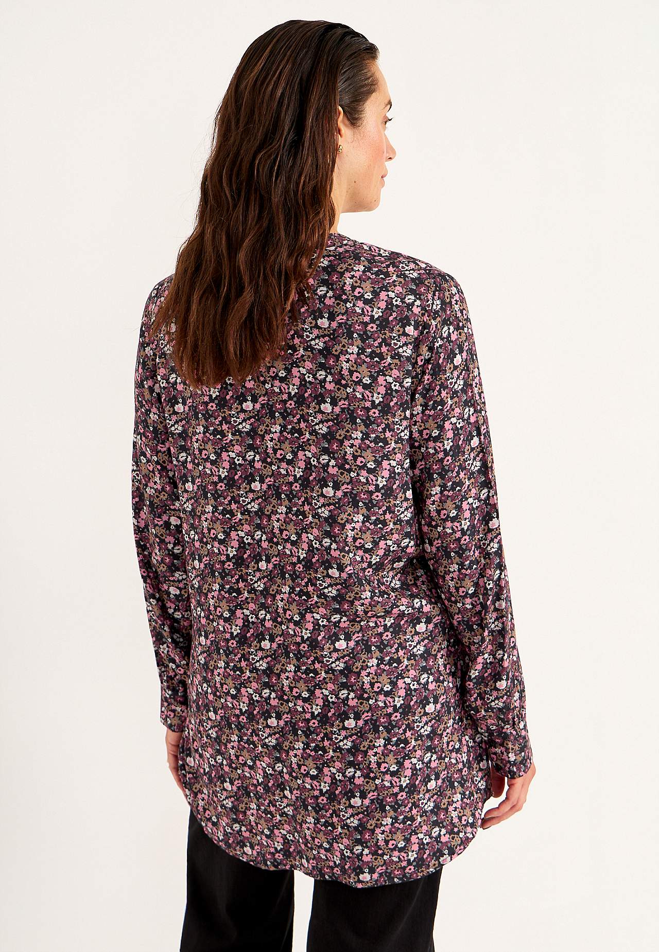 Gewebte Tunika mit Knöpfen