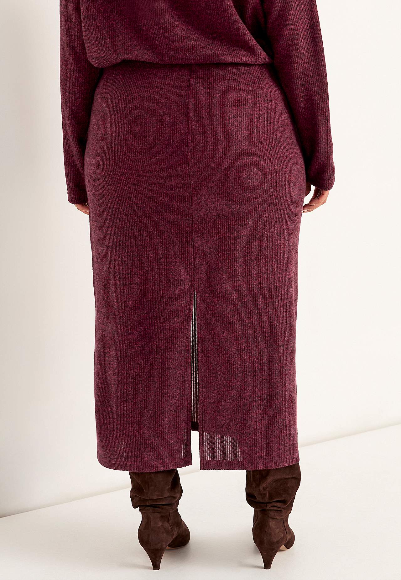 Super weicher Rock mit Schlitz Beata