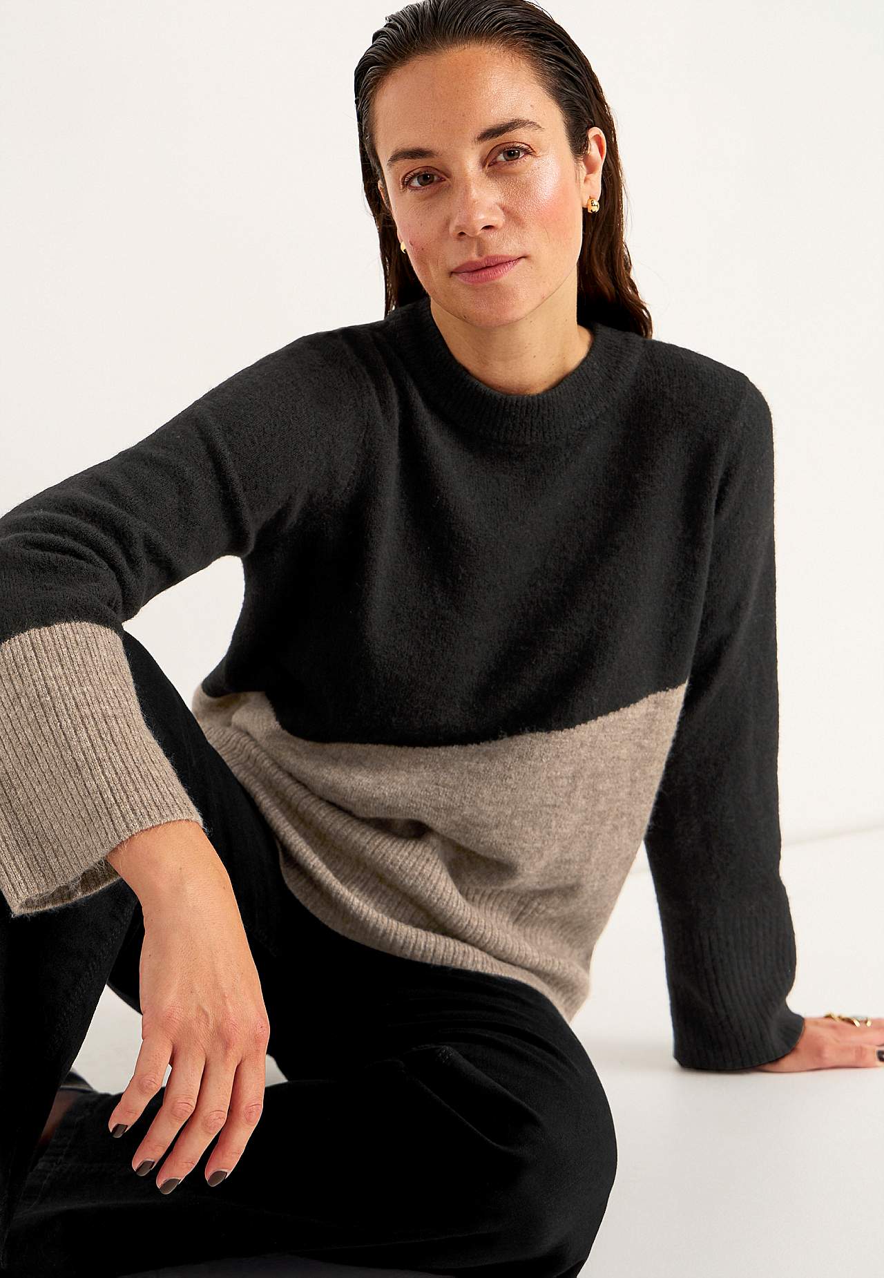 Gestrickter Pullover mit Rundhals