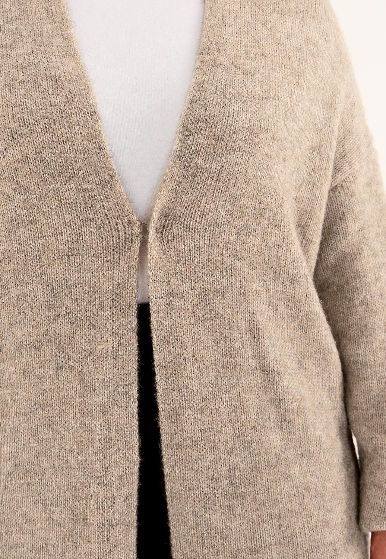 Gestrickter, langer Cardigan