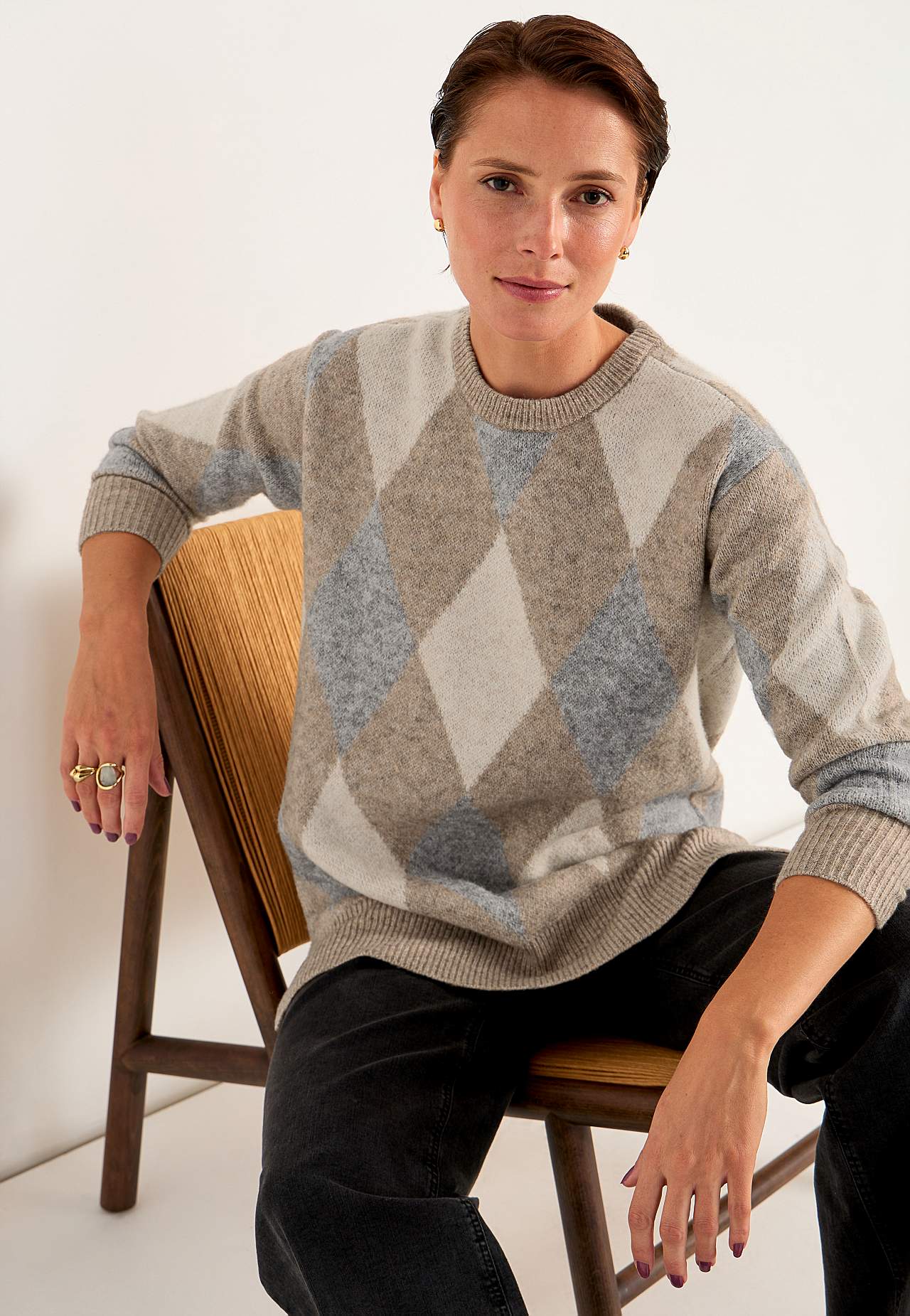 Gestrickte Tunika mit Schlitzen