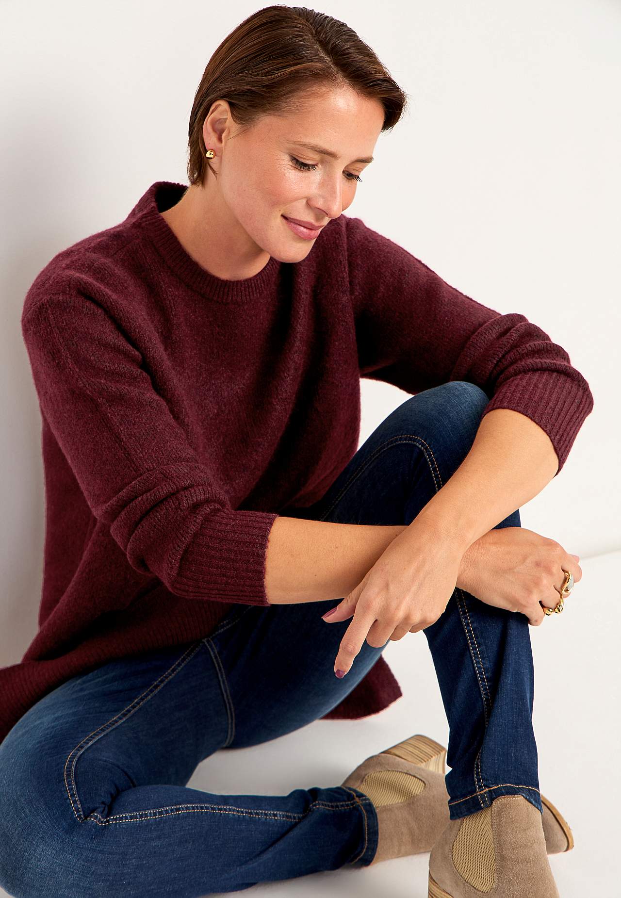 Gestrickte Tunika mit Schlitzen