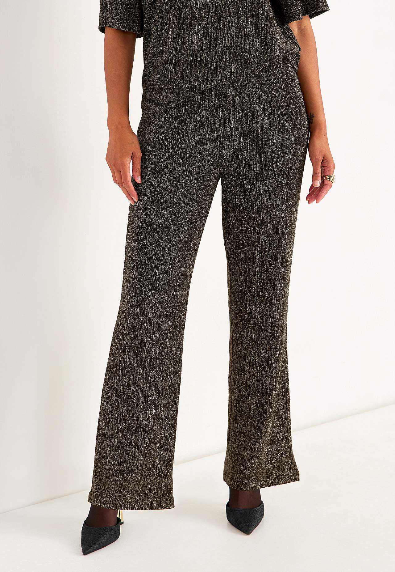 Glänzende Partyhose