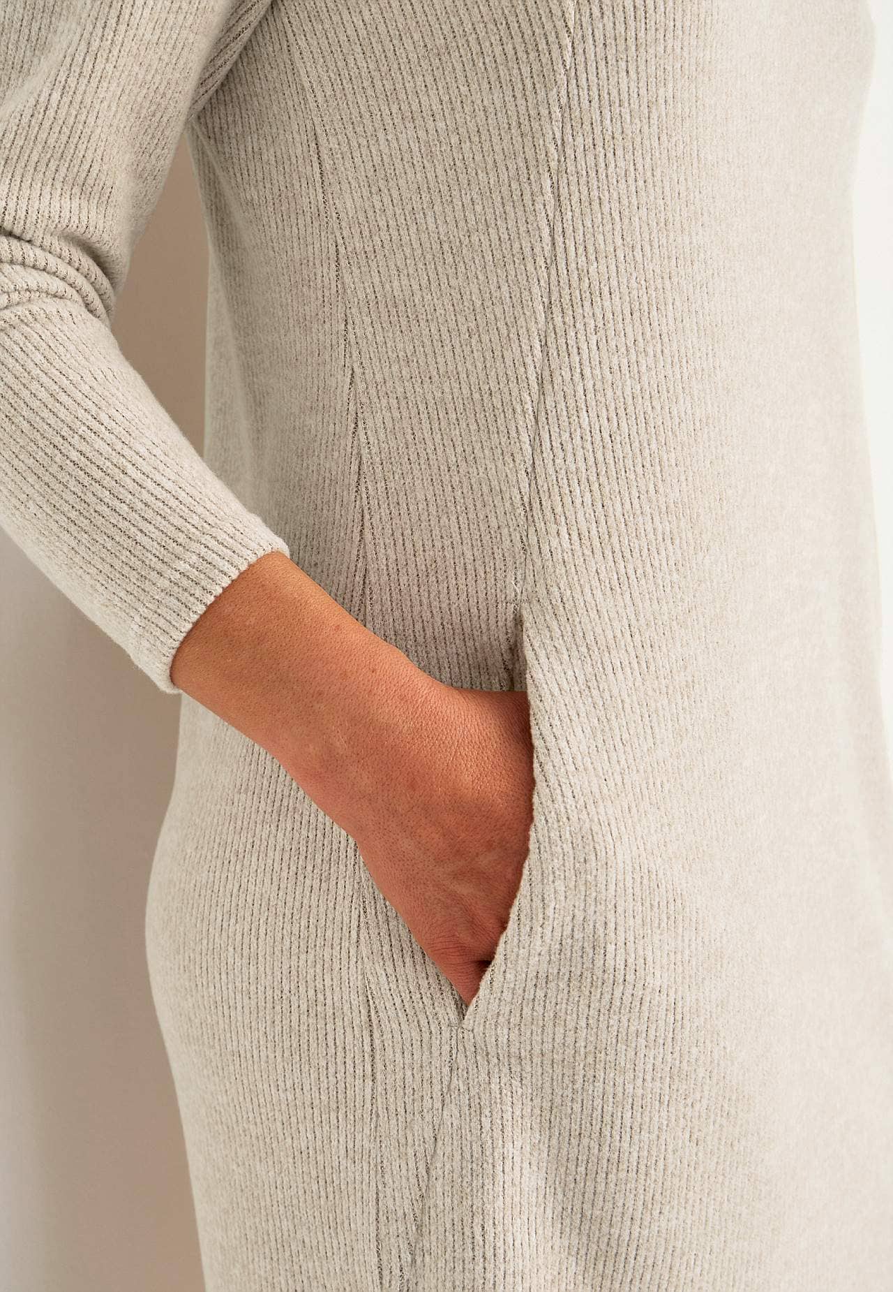 Super weiches Kleid mit Taschen Beata