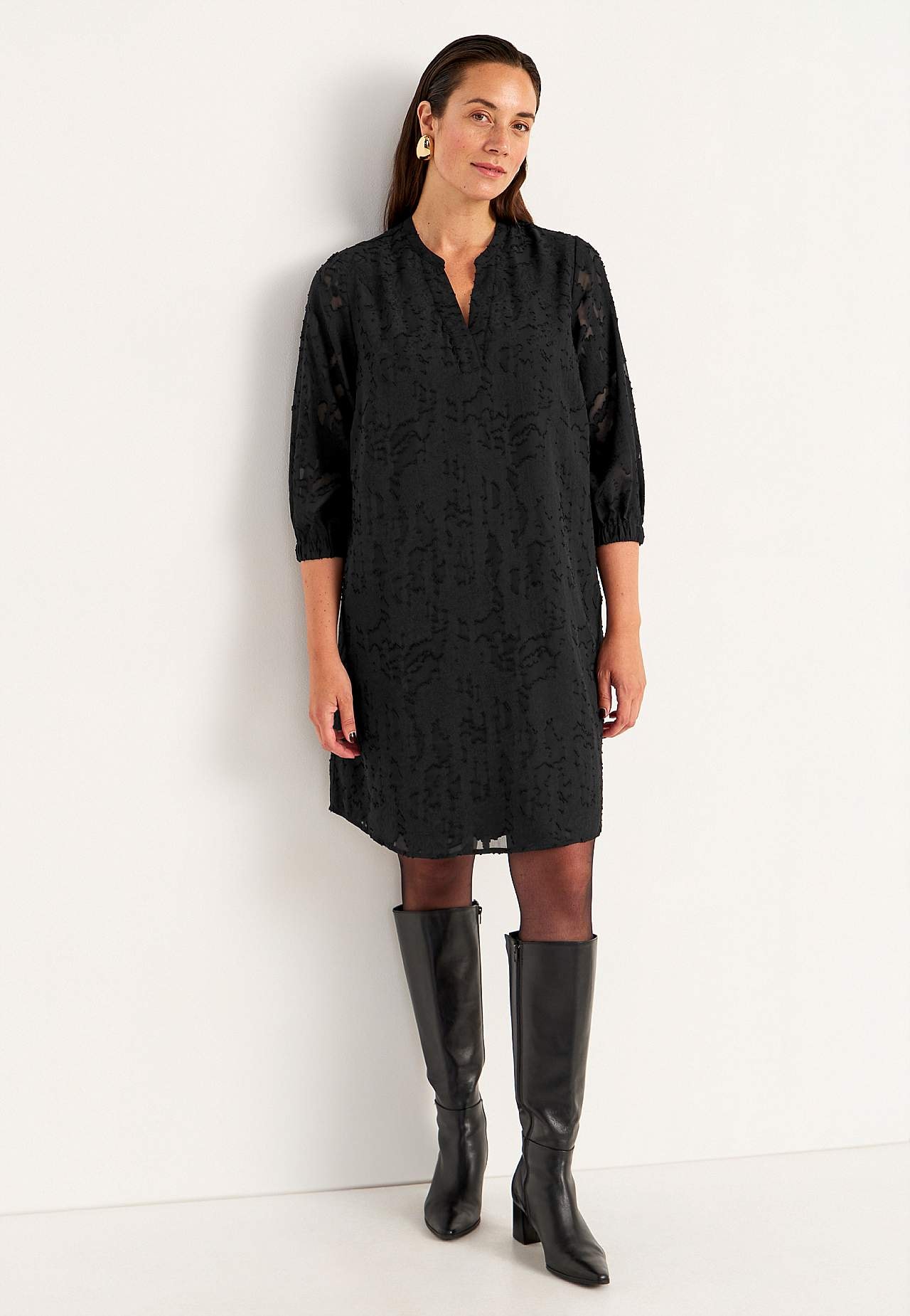 Durchsichtiges Kleid mit Jacquard-Gewebe