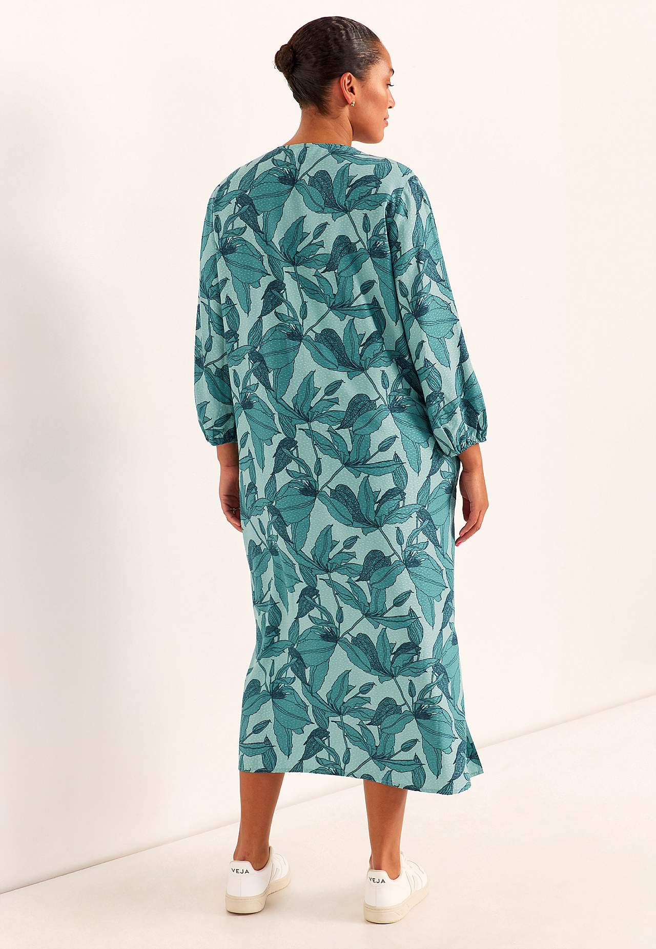 Gewebtes Kleid mit Taschen