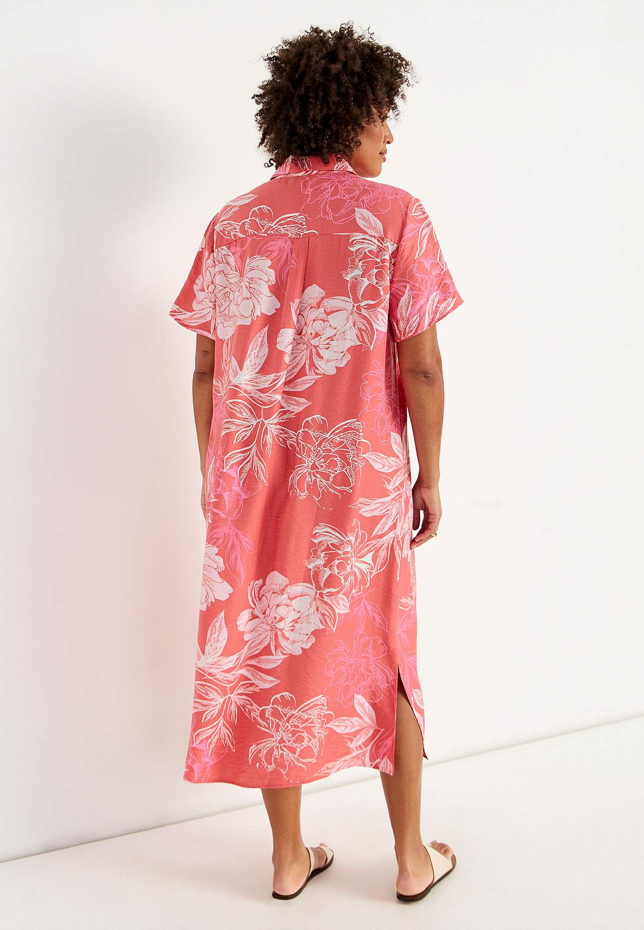 Blumiges Hemdkleid aus weicher Viskose