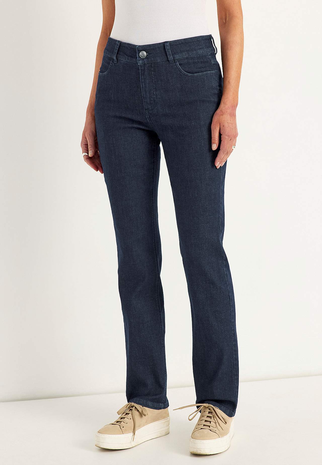Gerade Jeans aus superstretch Denim - zwei Längen