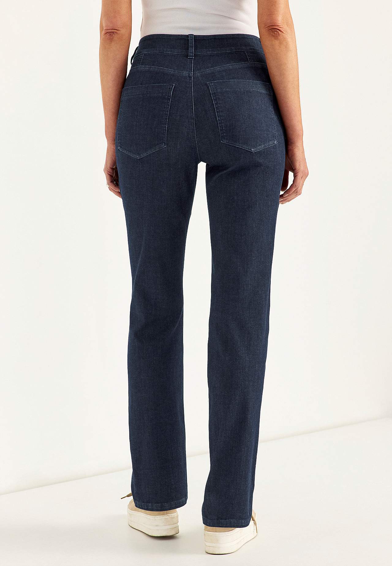 Gerade Jeans aus superstretch Denim - zwei Längen