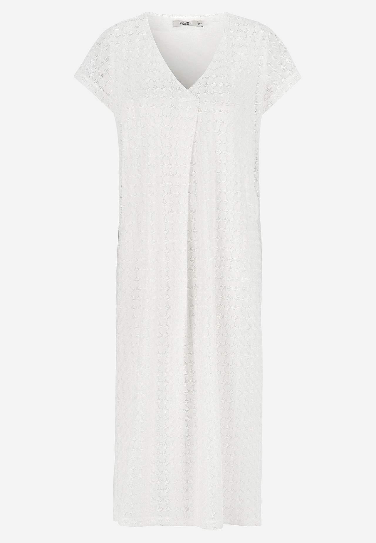 Kleid mit schönem Lochmuster
