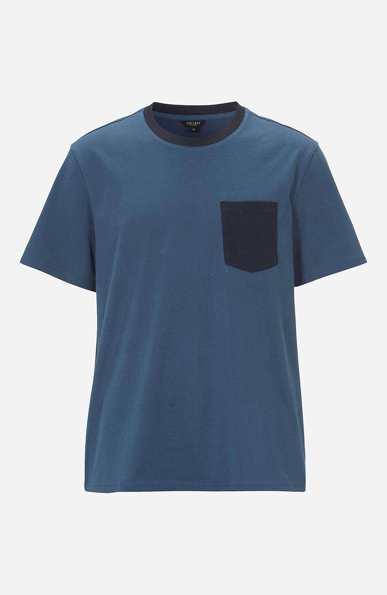 Schlafanzug mit T-Shirt und einer Shorts Dan