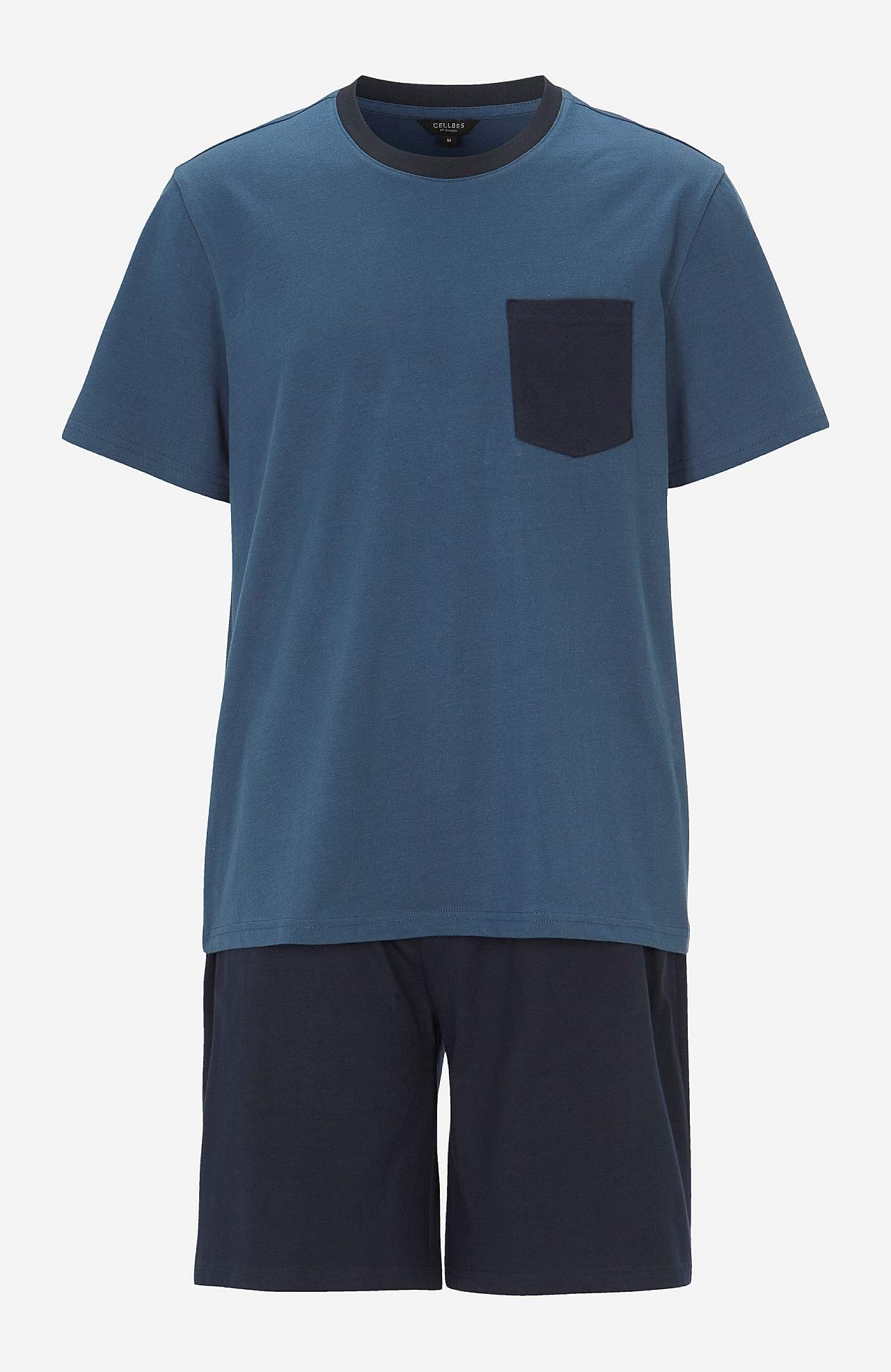 Schlafanzug mit T-Shirt und einer Shorts Dan