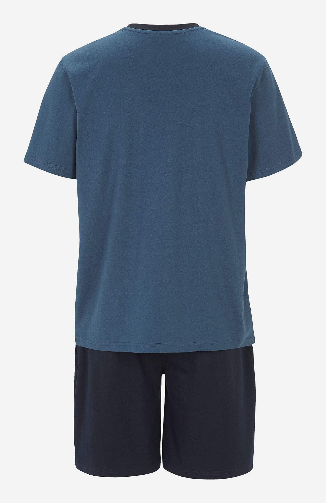 Schlafanzug mit T-Shirt und einer Shorts Dan