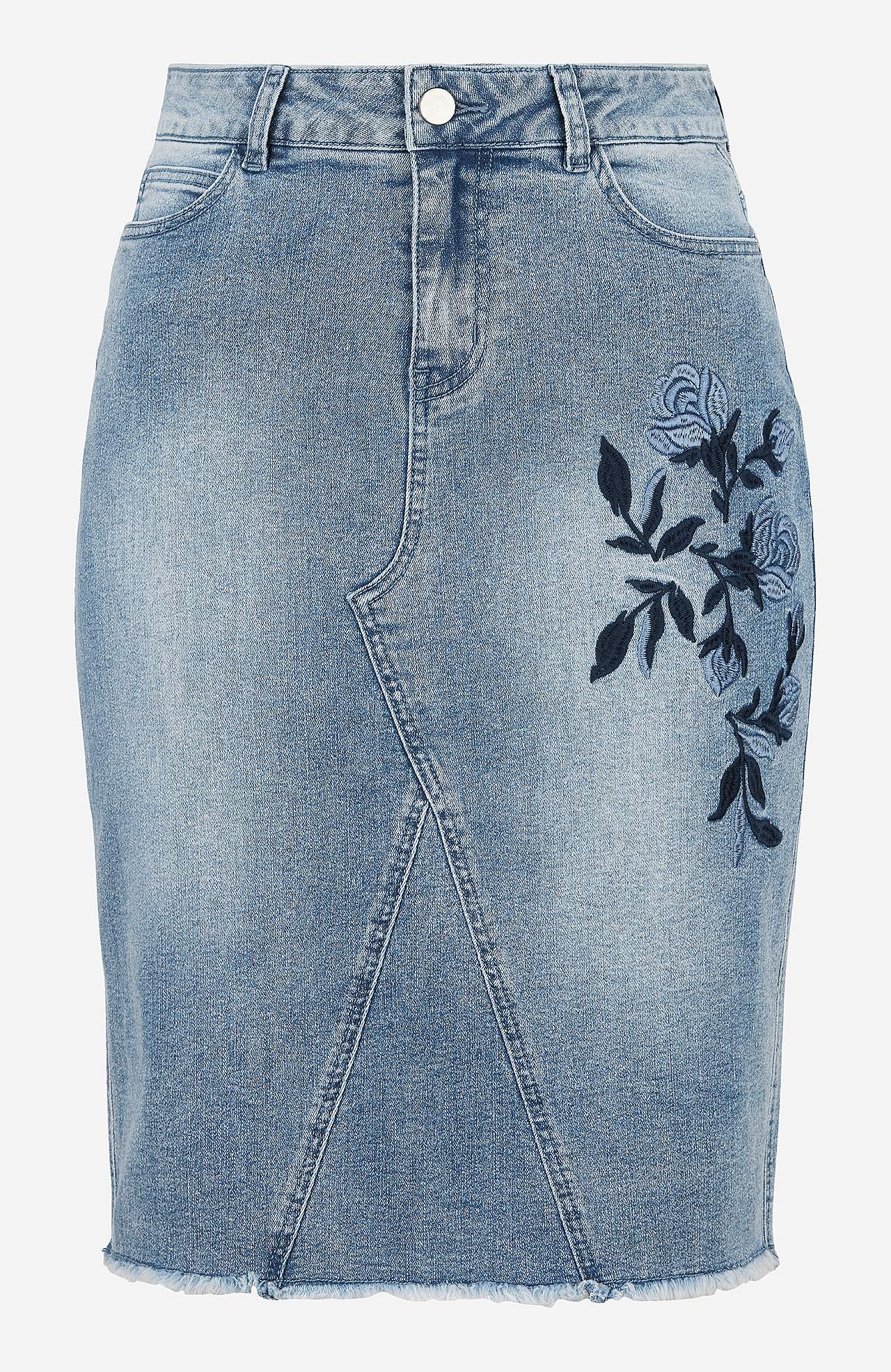 Jeansrock mit Stickereien