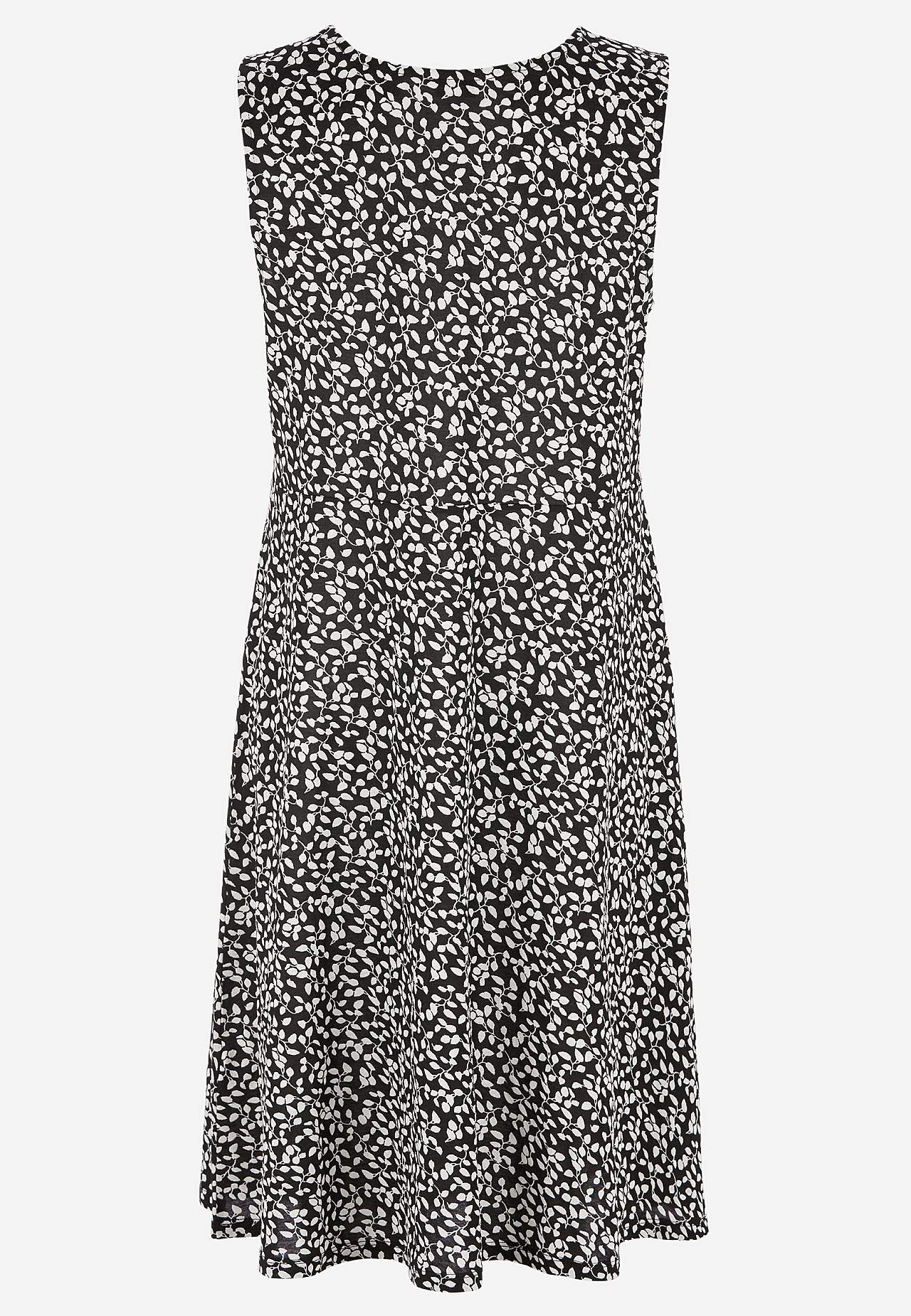 Jerseykleid mit Naht unter der Büste und einem V-Ausschnitt