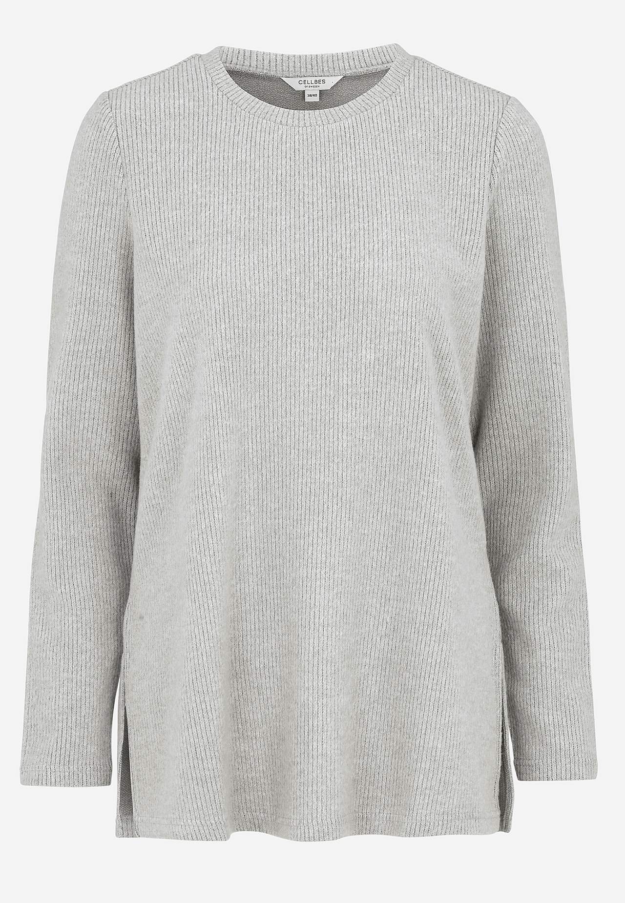 Super weicher Pullover mit Schlitzen