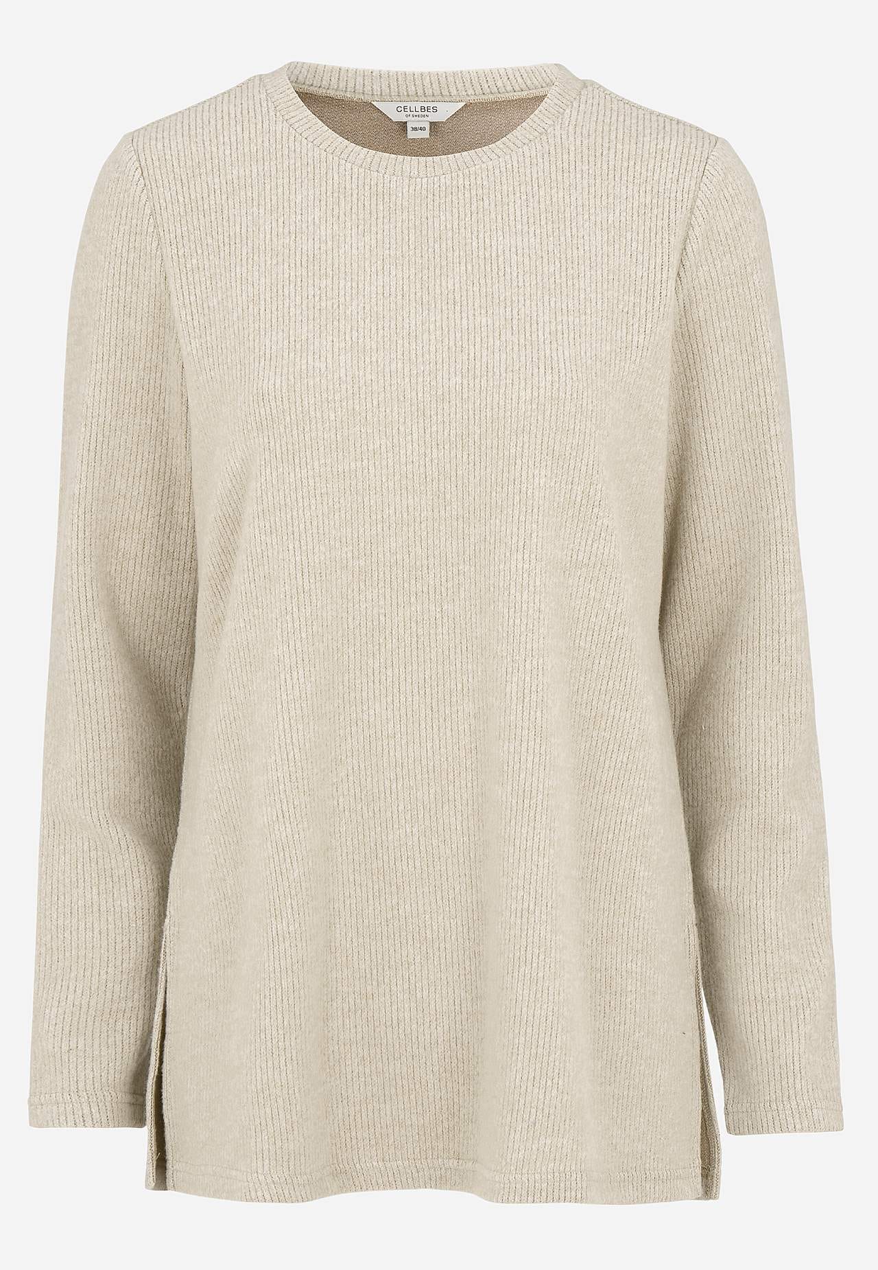 Super weicher Pullover mit Schlitzen