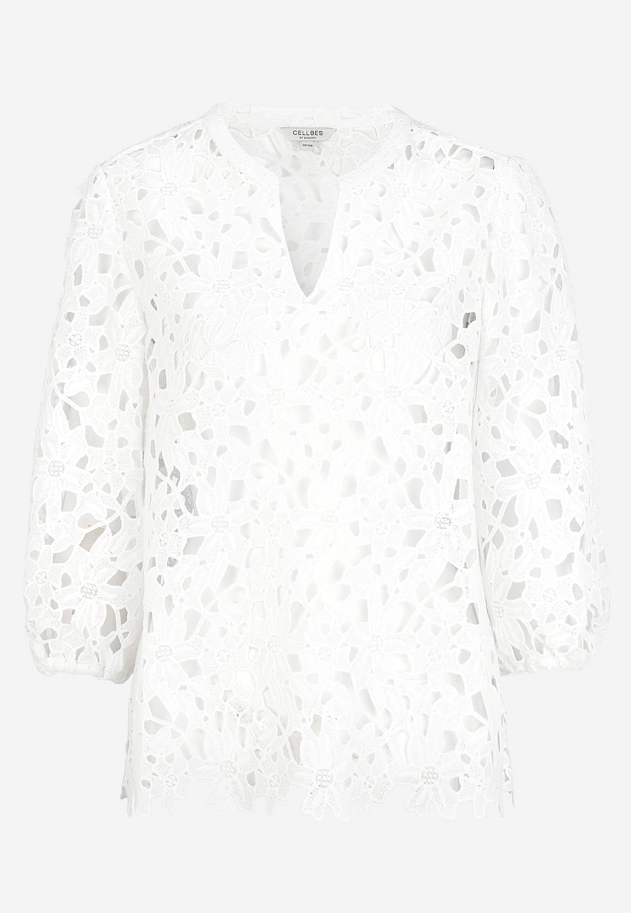 Spitzenbluse mit einem Blumen-Muster